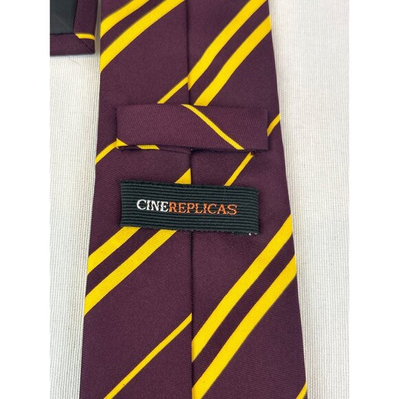 Harry Potter Gryffindor Tie Cinereplicas Burgundy Yellow Stripes - Picture 6 of 6